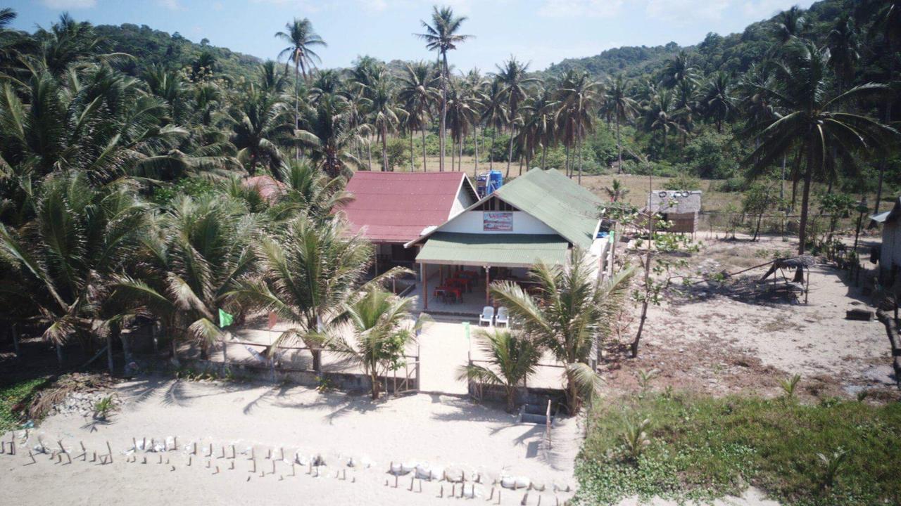 Bucana Beachfront Guesthouse El Nido Exterior foto